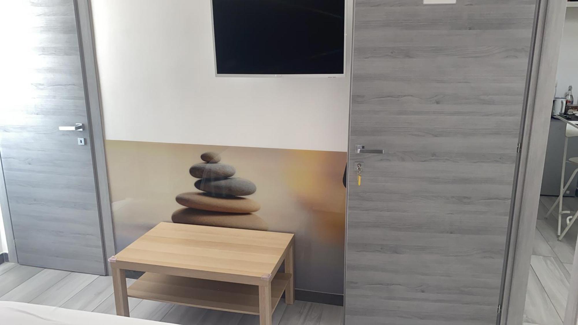 Double Room Private Bathroom