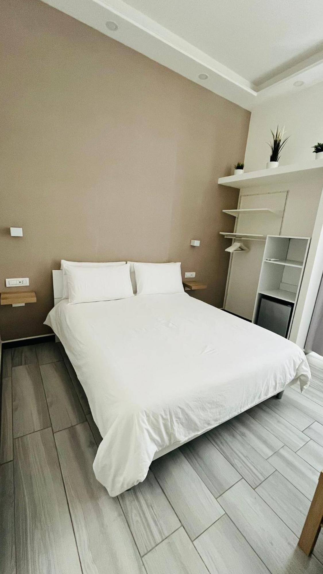 Double Room Private Bathroom